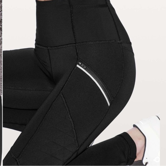 Lululemon Toasty Tech Tights Black Leggings - Picture 2 of 14